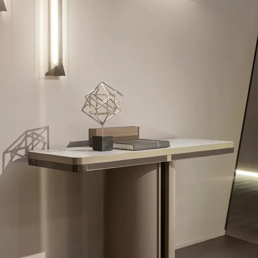 Superior Turri Zero console with cylindrical base clad in light brown Italian leathers and glossy lacquered wood or marble top