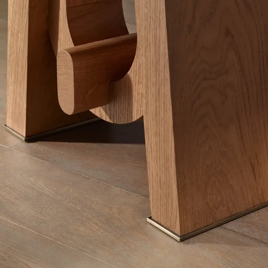 Distinguished Bellavista Diapason table with Italian poplar and oak veneer in a medium-toned brown finish and curved wooden support