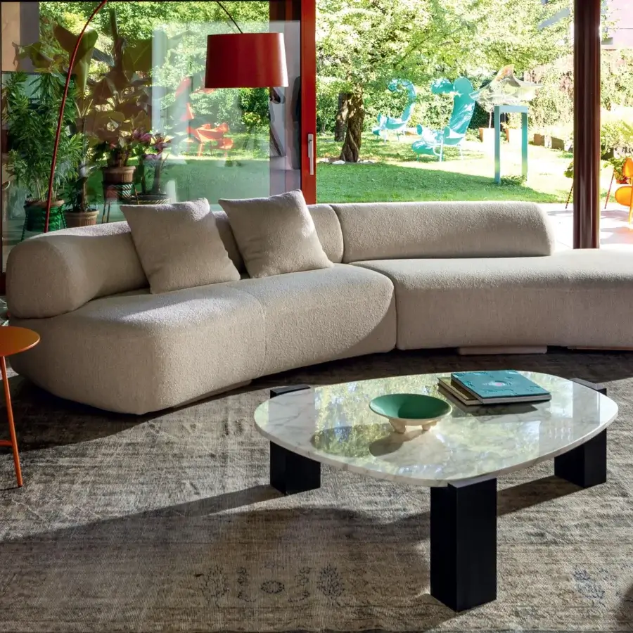 Distinguished Moroso Gogan coffee table with a glossy mottled marble tabletop and matte black wood leg