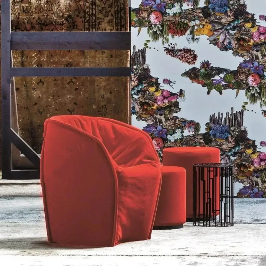Distinguished Moroso M.a.s.s.a.s lounge chair with a steel frame, upholstered in matte red textile bonded with polyester fiber and polyurethane