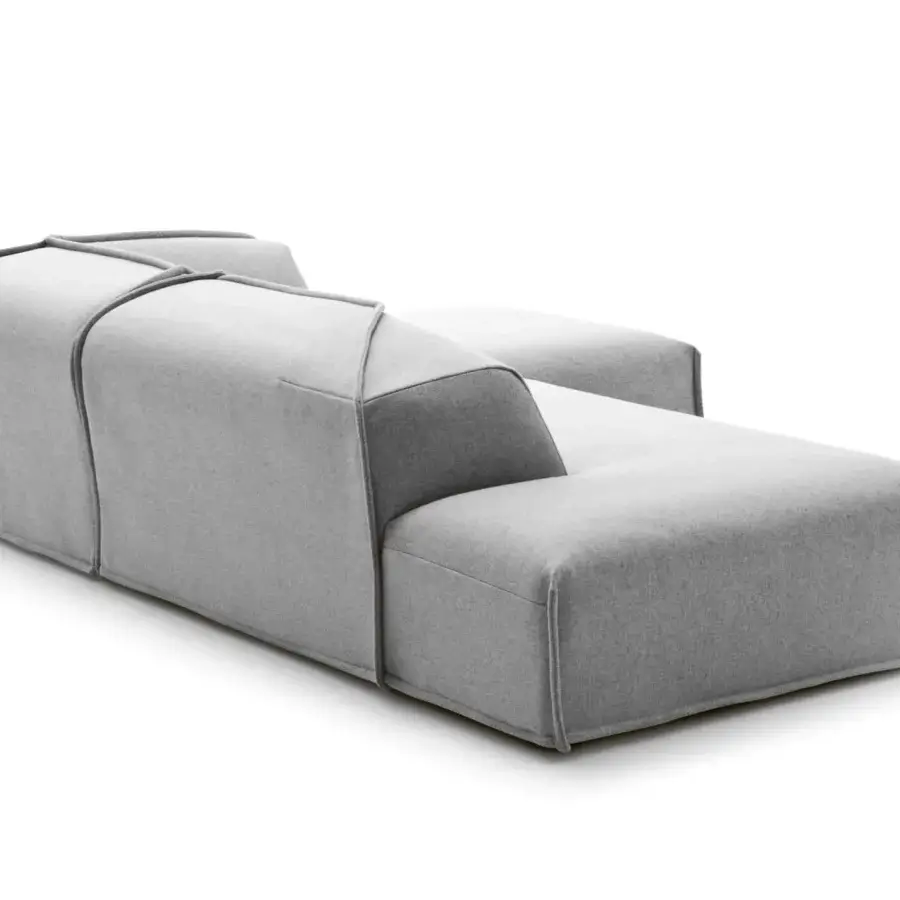 Superior Moroso M.a.s.s.a.s sectional crafted in Italy with light gray fabric upholstery and a matte finish