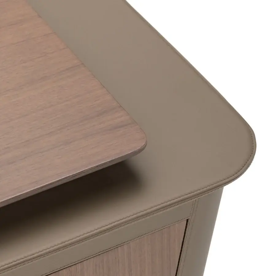 Superior Turri Blues desk crafted with walnut wood and light brown leather-like material showcasing rounded edges