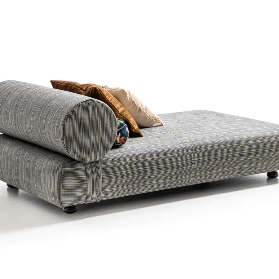 Superior Moroso Salon Nanà chaise lounge with subtly striped gray and off-white textile upholstery and dark stained beech feet