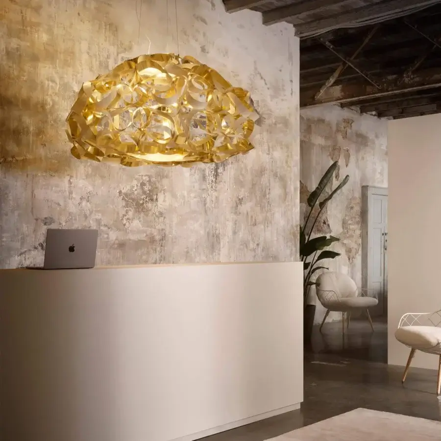 Superior Slamp Quantica suspension lamp with organic form crafted in golden textile effect Opalflex technopolymer and glossy finish