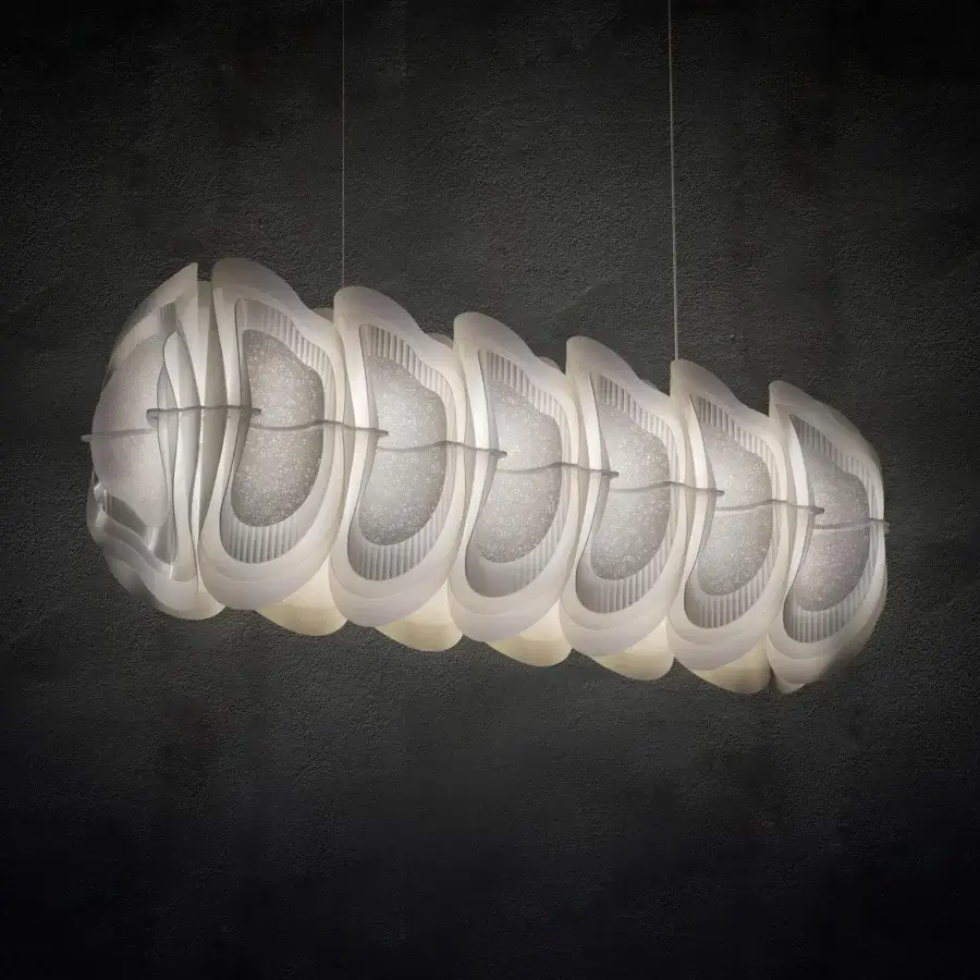 Superior Slamp Fiordlys linear suspension lamp in white Opalflex and Lentiflex with layered contoured design crafted in Italy