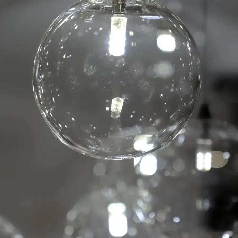Distinguished Reflex Bulles suspension lamp with integrated LED and smooth clear borosilicate glass spheres in glossy finish