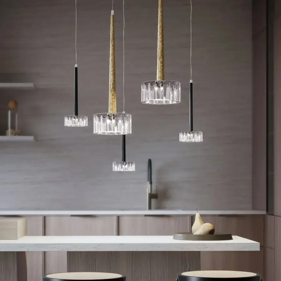 Distinguished Stillux Median suspension lamp with ribbed clear glass shade and dark-toned hammered metal stem crafted in pure crystal