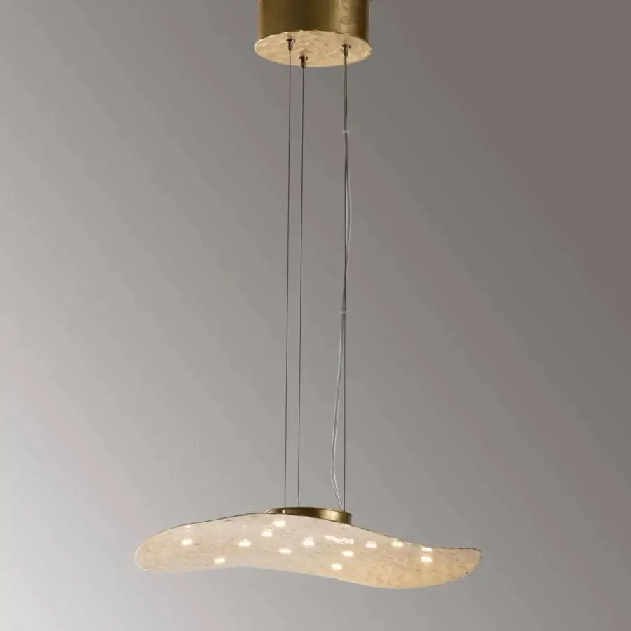 Superior Stillux Flat suspension lamp crafted in light-colored hammered metal with a slender silhouette and warm illumination
