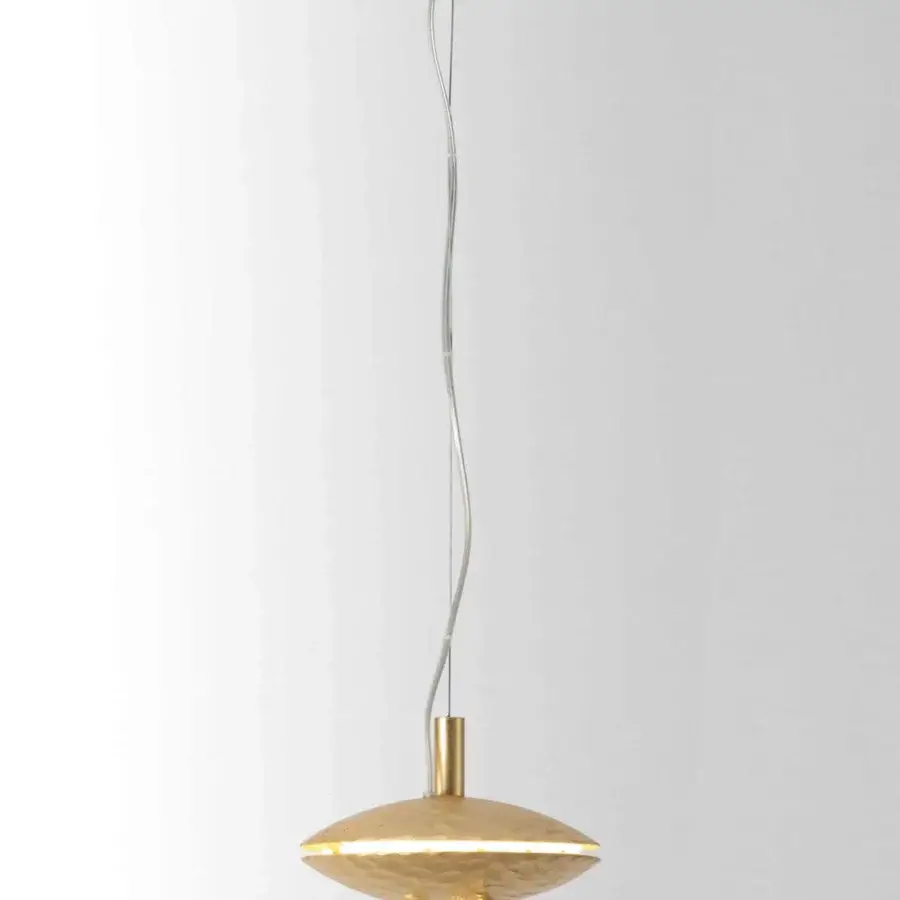 Elegant Stillux Orbital suspension lamp with lustrous gold hammered metal and cylindrical supports
