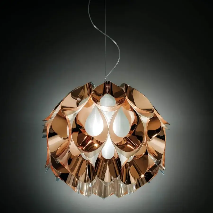 Lavish Slamp Flora lamp suspension with sixty shiny petals crafted in lustrous copper and translucent white core