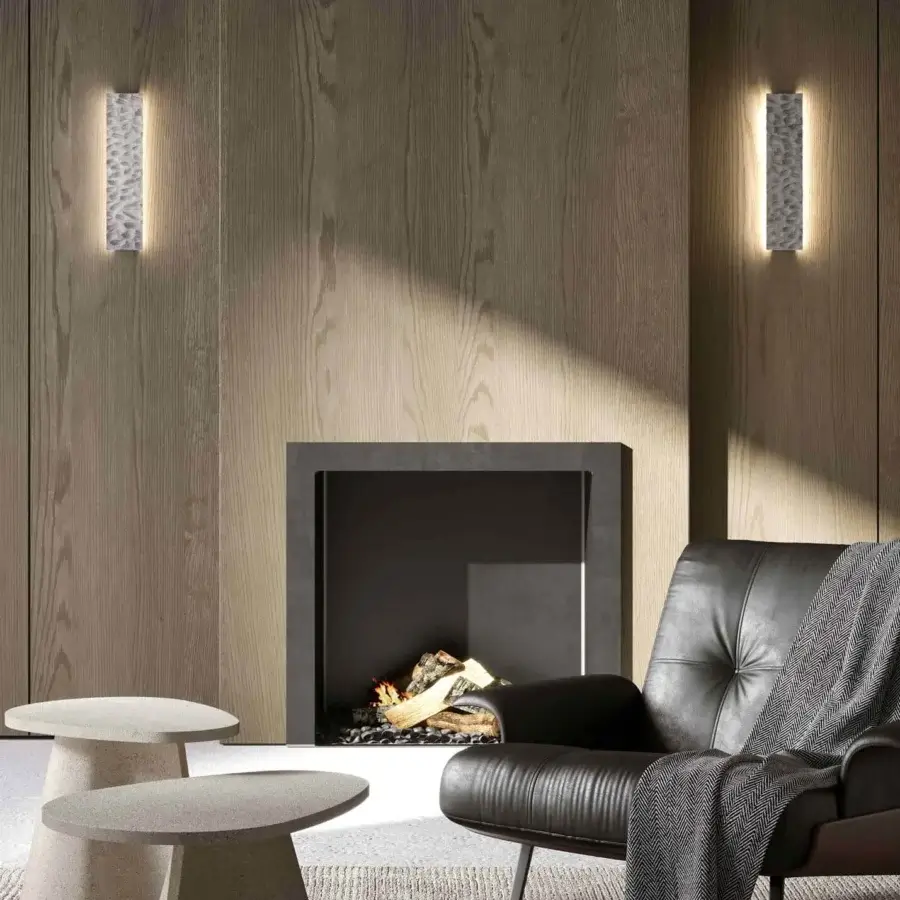 Exclusive Stillux Random wall lamp with rectangular hammered metal frame emitting light from both sides in mottled grays
