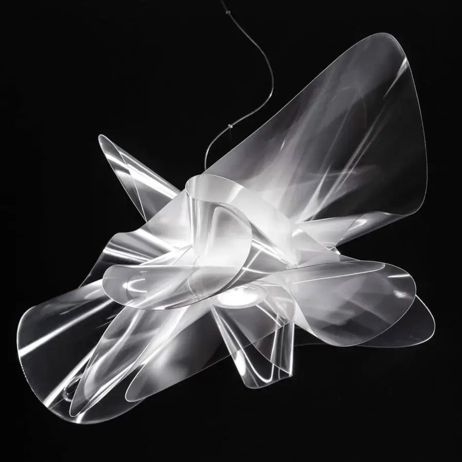 Elegant Slamp Étoile suspension lamp with flowing organic form crafted in glossy white Lentiflex® material