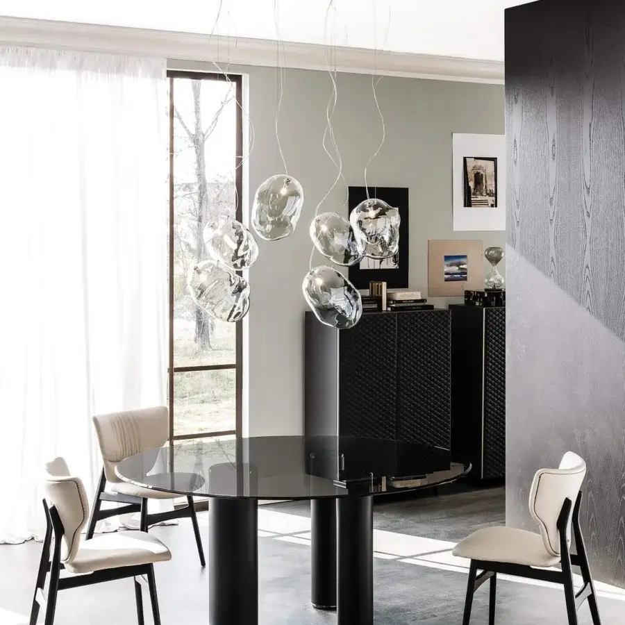 Exceptional Cattelan Italia Cloud suspension lamp with organically shaped Iride glass shades suspended at varying heights