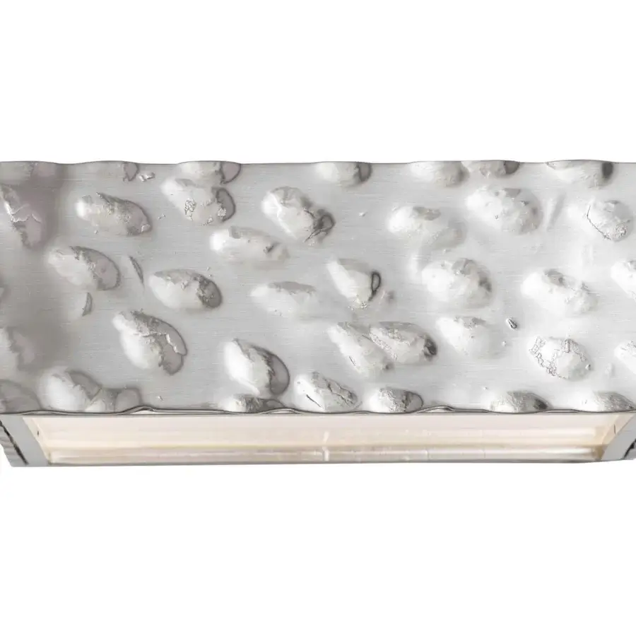 Distinguished Stillux Square wall lamp with hammered metal and silver finish exhibiting a contemporary aesthetic