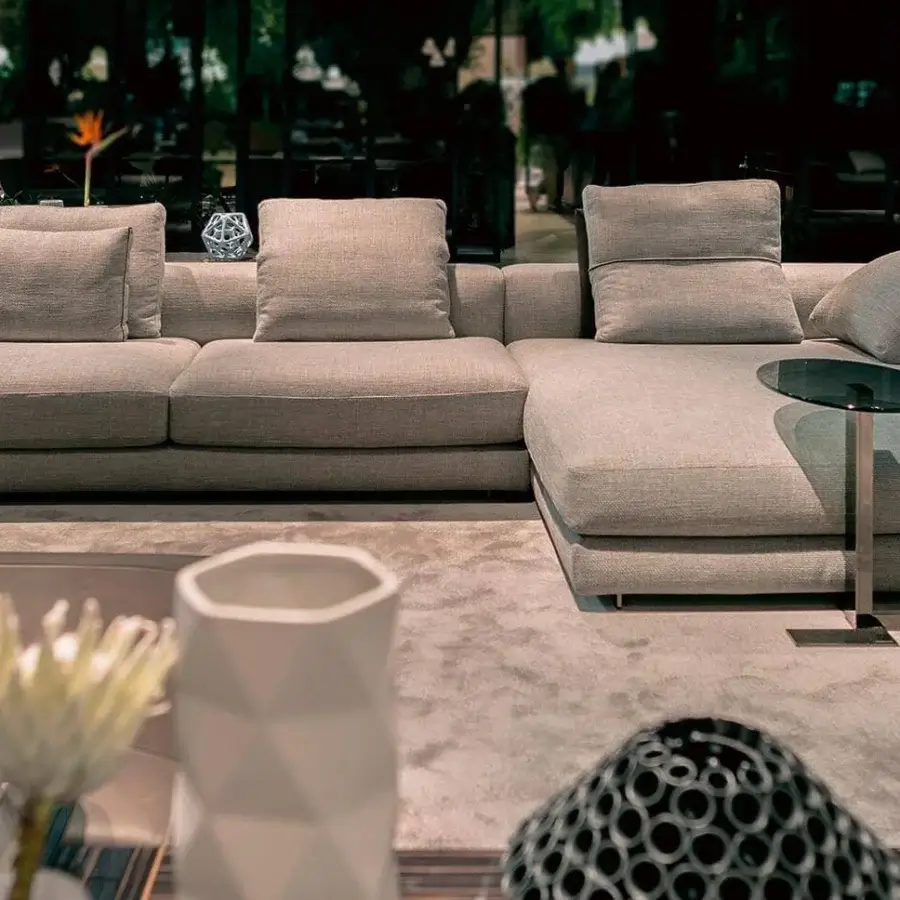 Elegant Arketipo Atlas sectional with light gray woven textile upholstery and matte finish