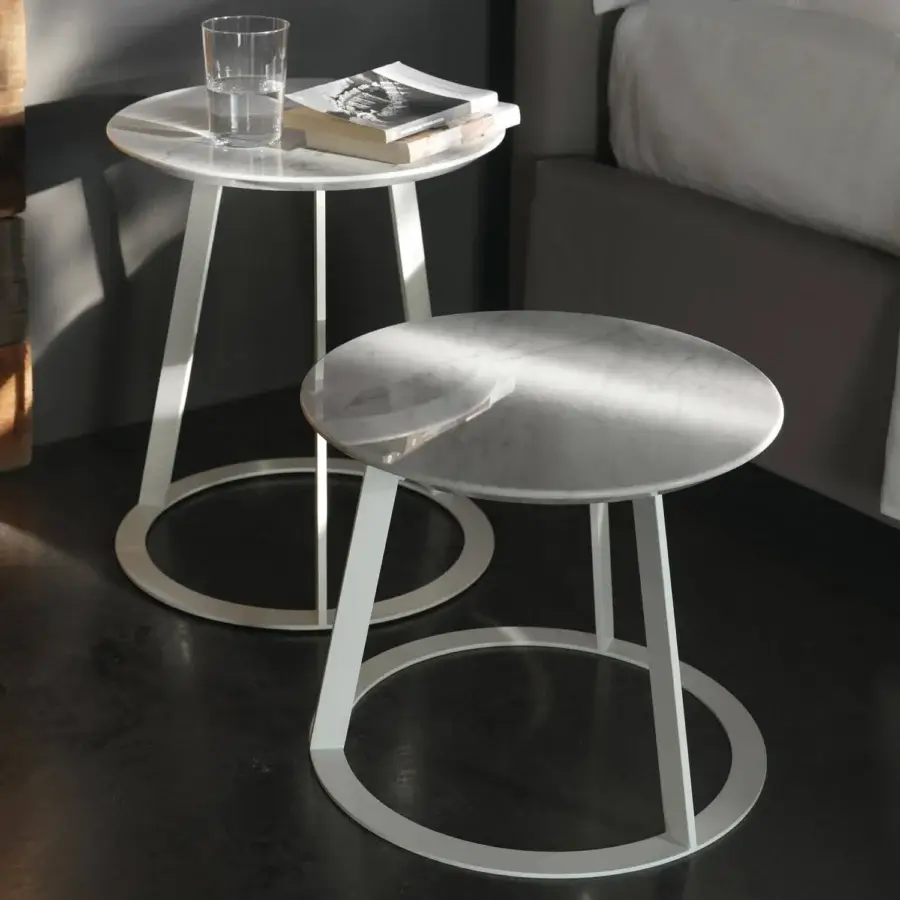 Elegant Horm Albino Family coffee table with grey veined marble top and sleek metal base crafted with a smooth finish