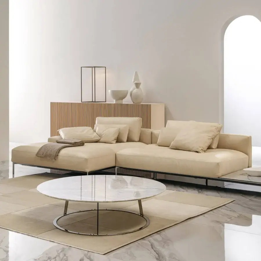 Exclusive Horm Albino Family coffee table with glossy white marble-like top and smooth silver metal base crafted in Italy