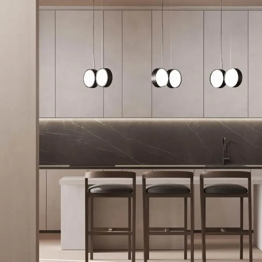 Elegant Stillux Circle suspension lamp with two circular matt white glass diffusers encased in a hammered metal frame