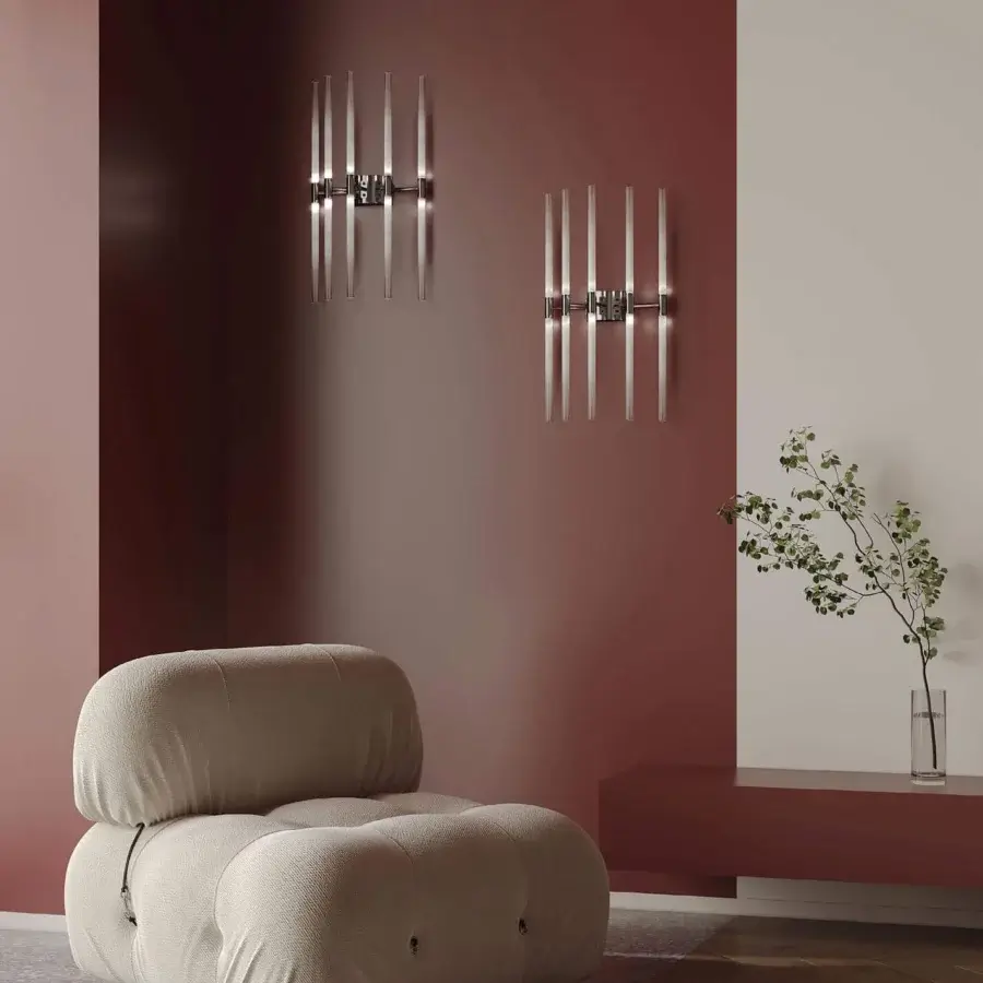 Elegant Stillux Line wall lamp with elongated translucent pyrex glass diffusers and polished metal base