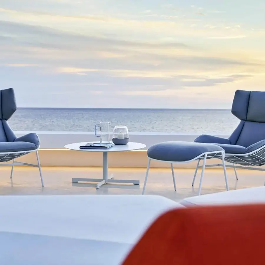 Exclusive Varaschin Summer Set coffee table with minimalist aesthetic and matte white powder-coated steel base crafted for marine areas