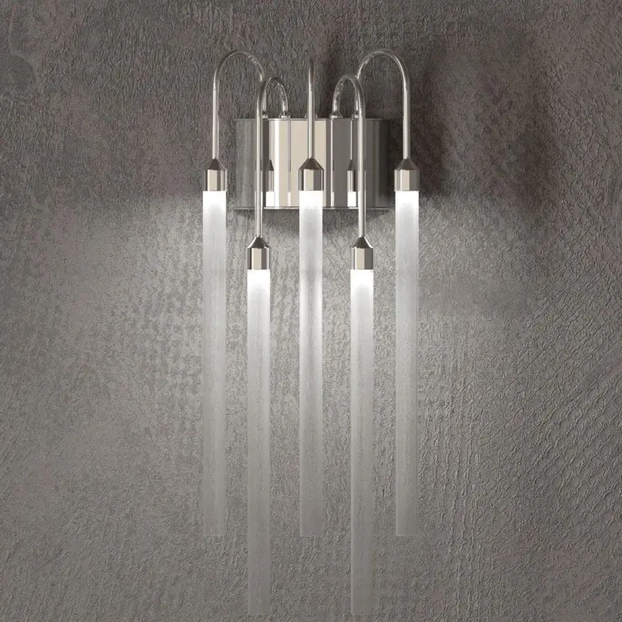 Exceptional Stillux Line wall lamp with a polished metal structure and five tubular frosted pyrex glass diffusers crafted in Italy