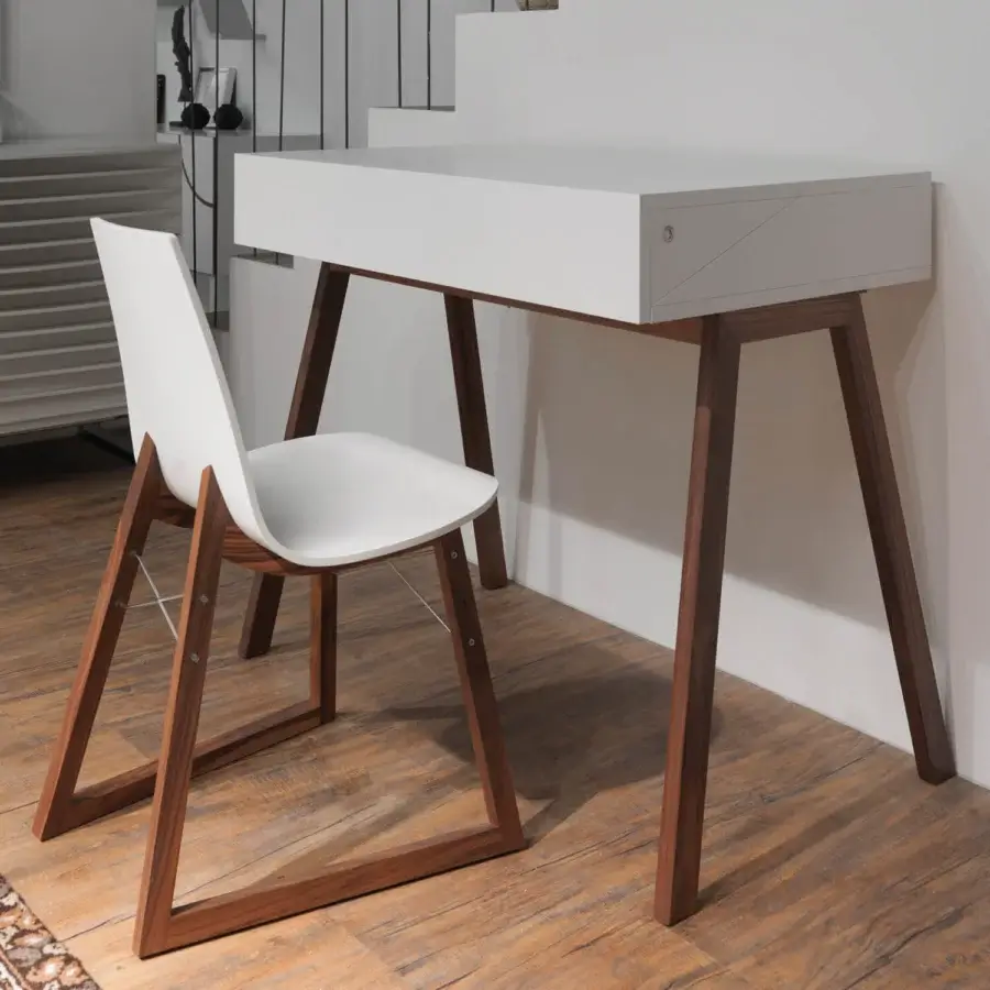 Superior Horm Bureau desk with white matt lacquered MDF and dark brown solid wood legs including LED light and cable hole