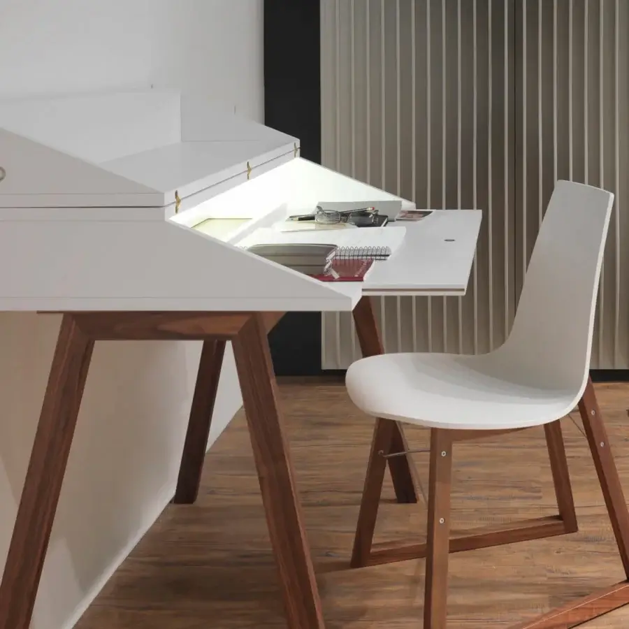 Exceptional Horm Bureau desk with white matt lacquered MDF writing surface and solid wood legs in matte finish