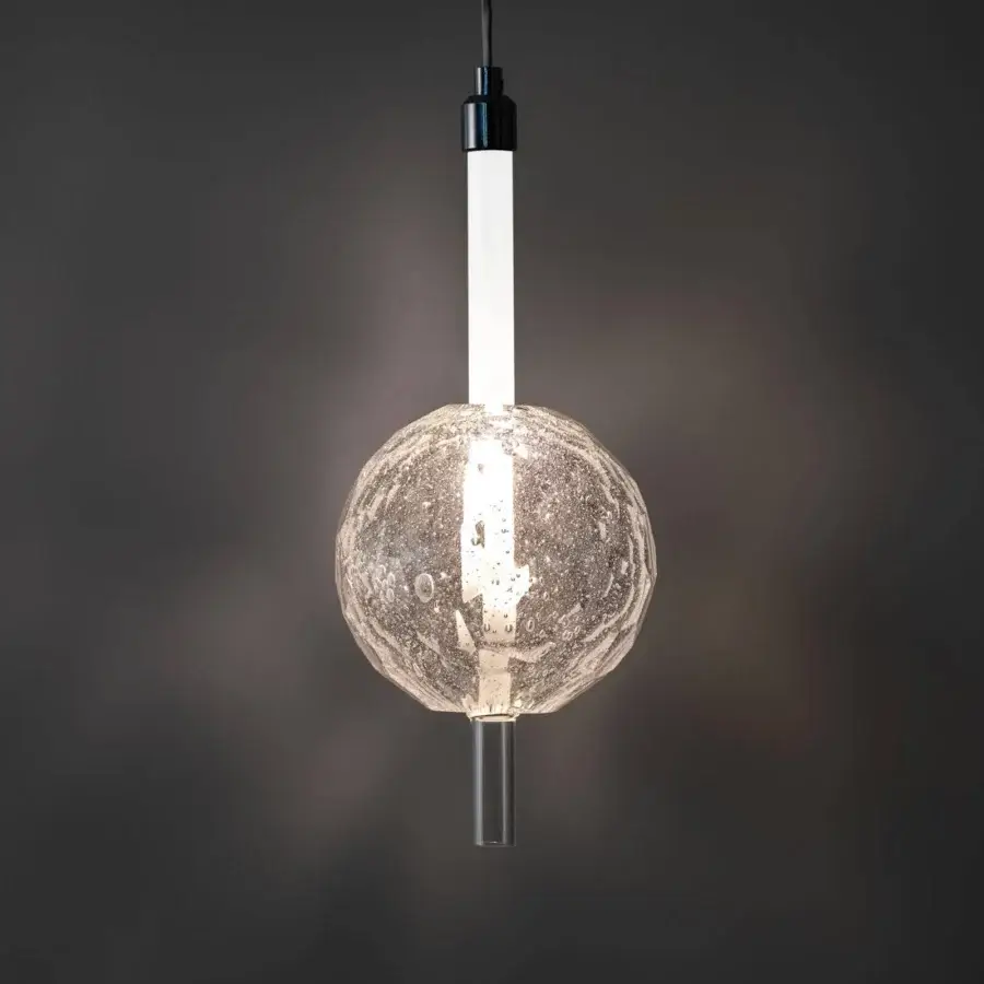Distinguished Stillux The Light suspension lamp crafted in Bulegoso lead crystal with a bubbled, polished texture