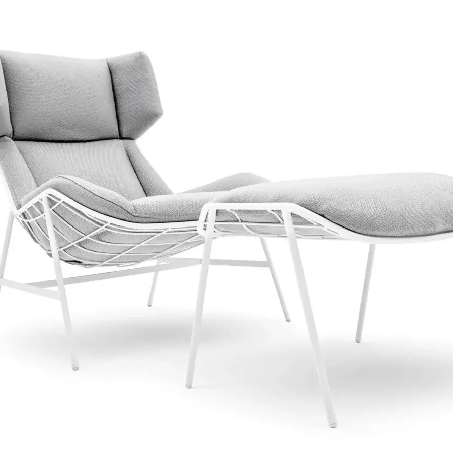 Exceptional Varaschin Summer Set footrest with a light gray rounded cushion and powder-coated steel frame