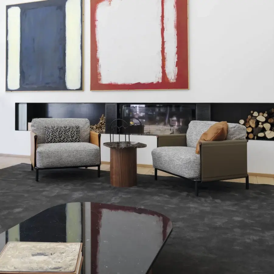 Harmonious Horm Marina coffee table crafted with dark marble and cylindrical walnut legs in a glossy finish
