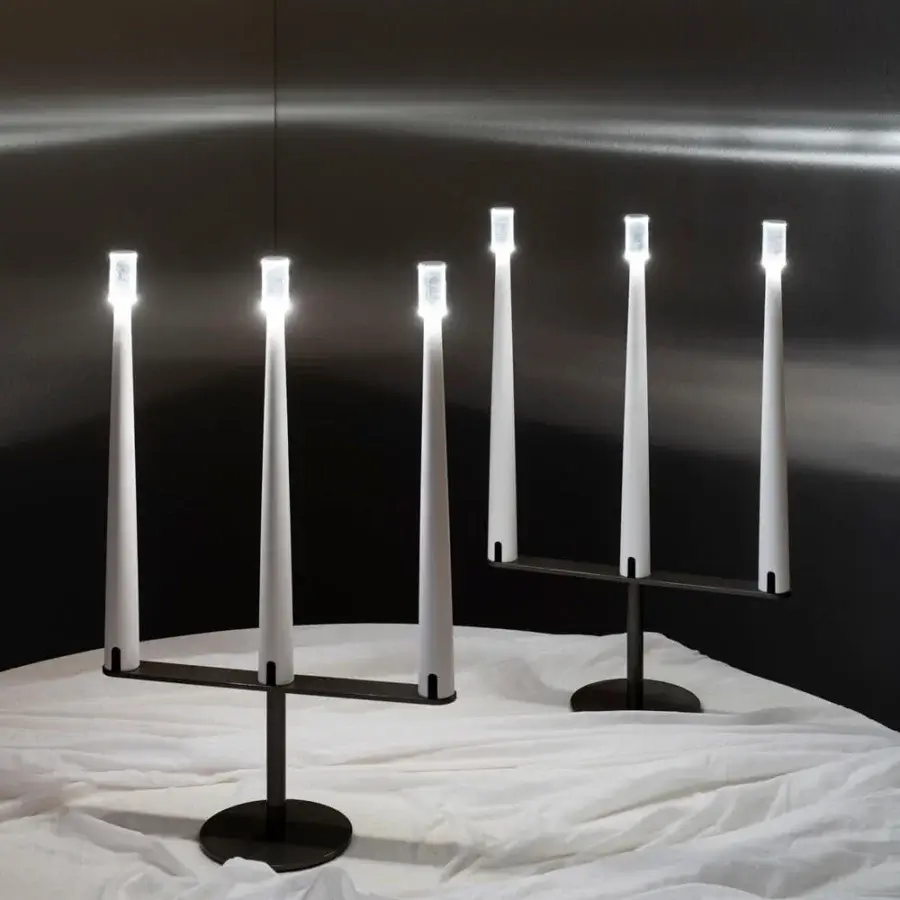 Exceptional Nemo Lighting Sorrento table lamp with slender aluminum stems and transparent methacrylate diffusers in a smooth white finish