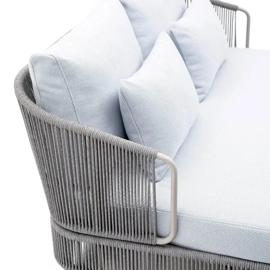 Distinguished Varaschin Tibidabo lounger with a Silk Grey aluminum frame and Perla Rope weaving, complemented by light gray textured cushions