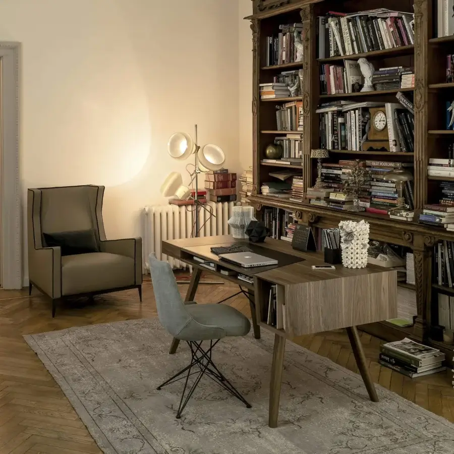 Distinguished Arketipo Inkiostro desk with moka oak veneered tabletop and black Leonardo leather insert built with tapered solid ash wood legs