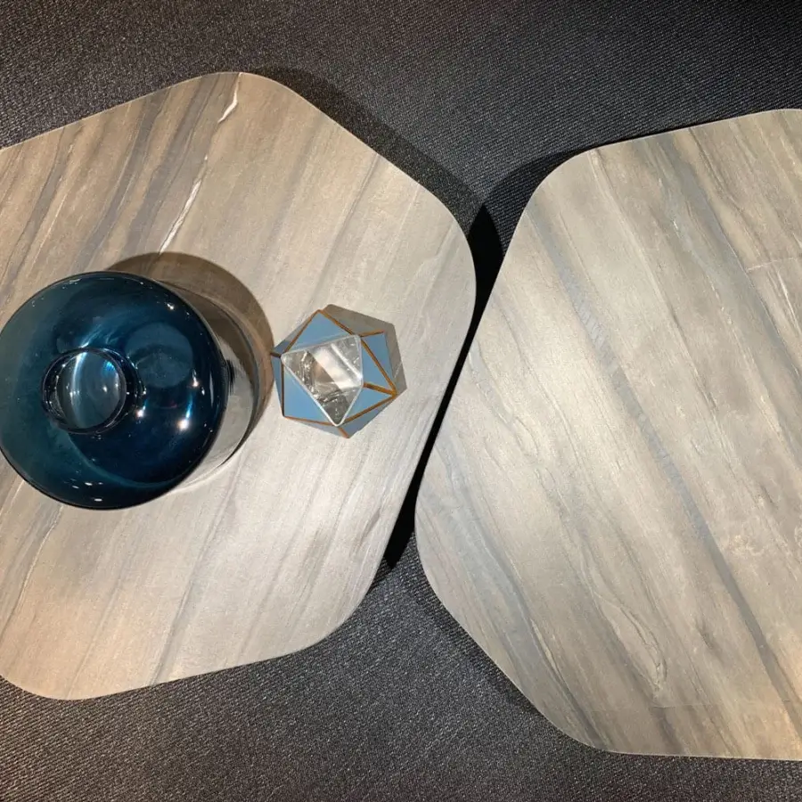 Superior Borzalino Ground coffee table with meshed glass top and lacquered metal base in muted gray finish