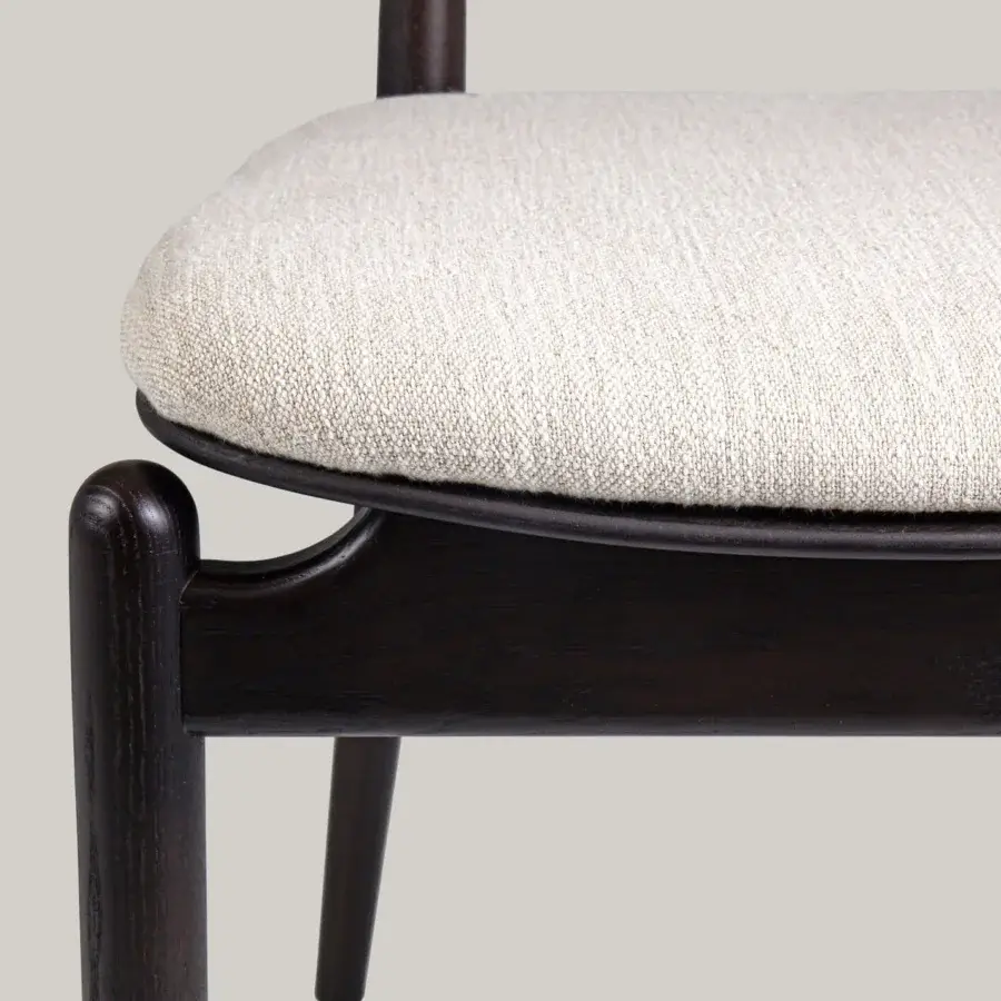 Superior Borzalino Regina chair handcrafted in Italy with light textile upholstery and dark-stained solid wood frame