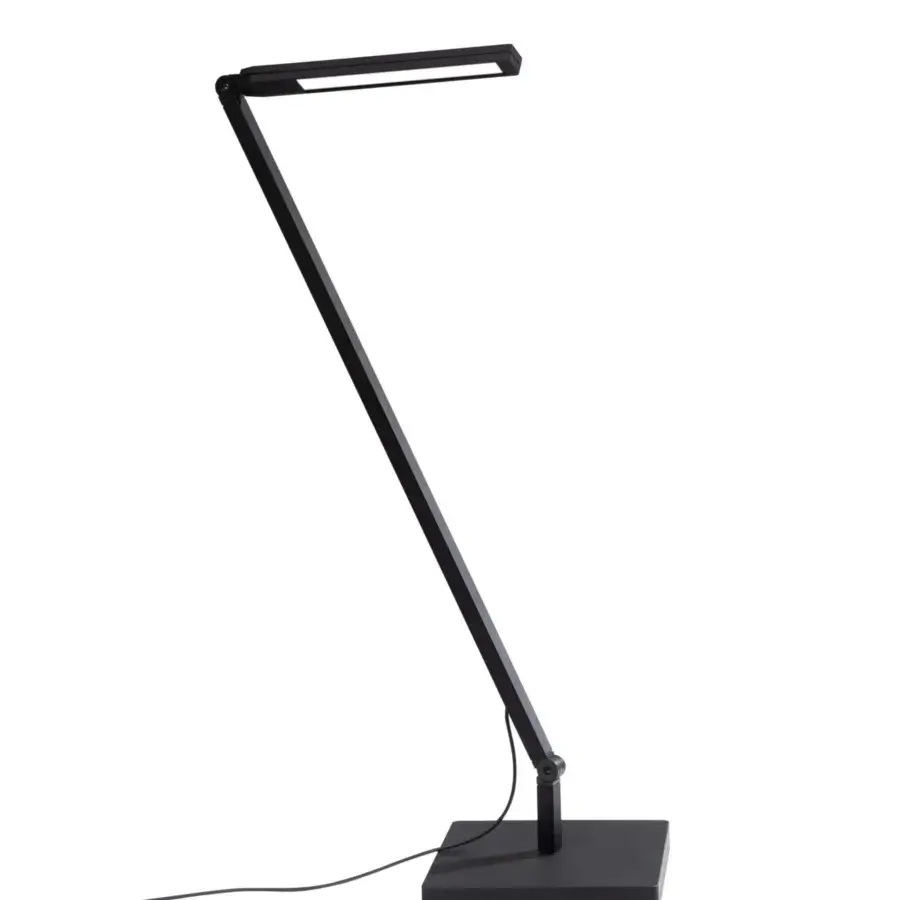 Exceptional Nemo Lighting Untitled Linear lamp in matte black metal built with flexible miniaturized joints for visual comfort