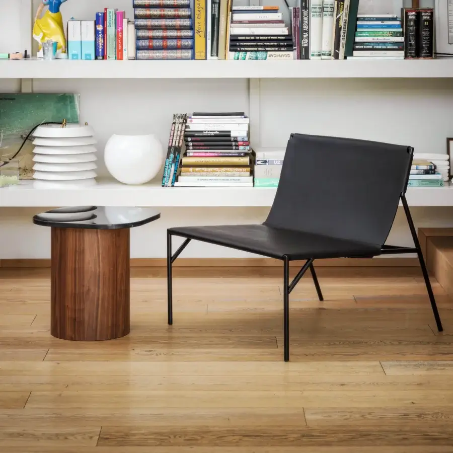 Exceptional Horm Tout Le Jour lounge chair built in black leather with an elegant black metal frame and matte finish
