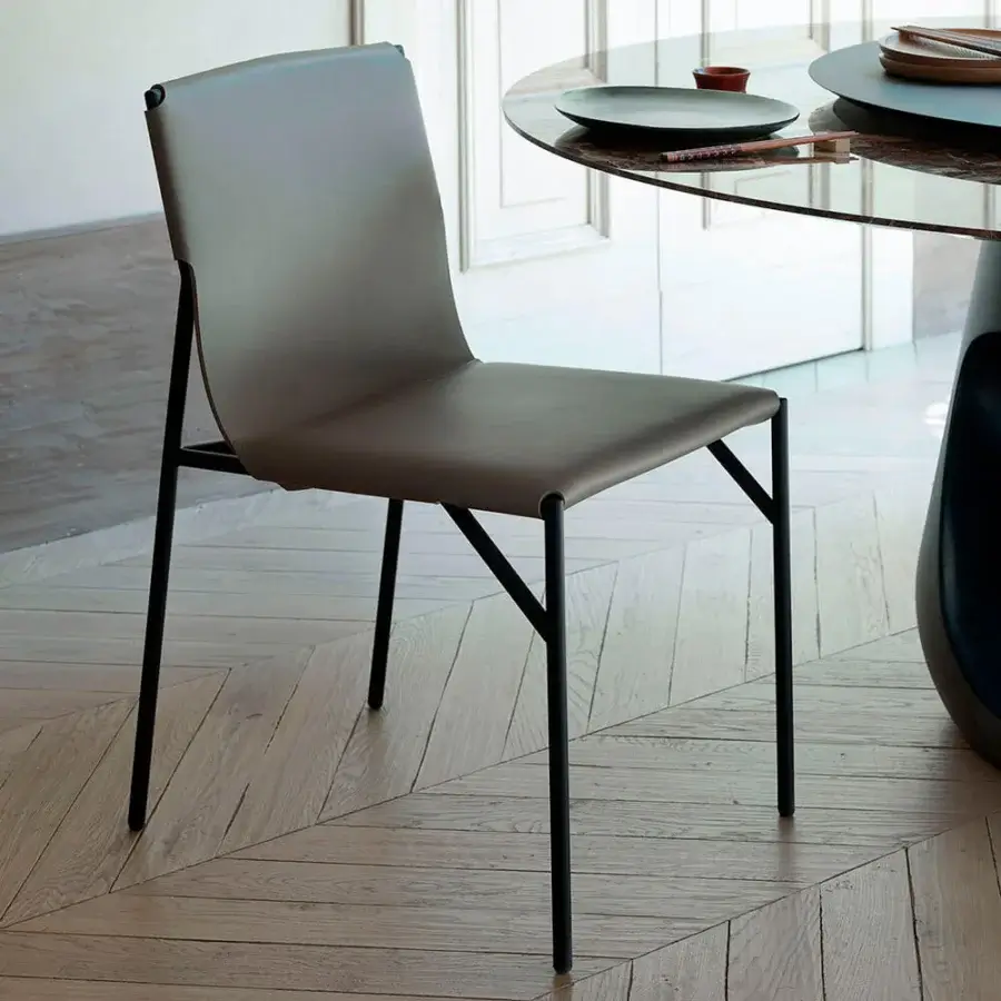Distinguished Horm Tout Le Jour chair crafted with gray synthetic leather and matte black metal frame in Italy