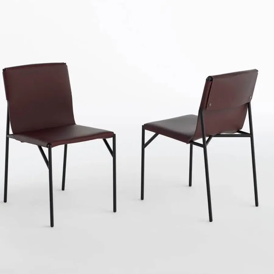 Distinguished Horm Tout Le Jour chair crafted with dark reddish-brown leatherette and a slender matte black metal frame