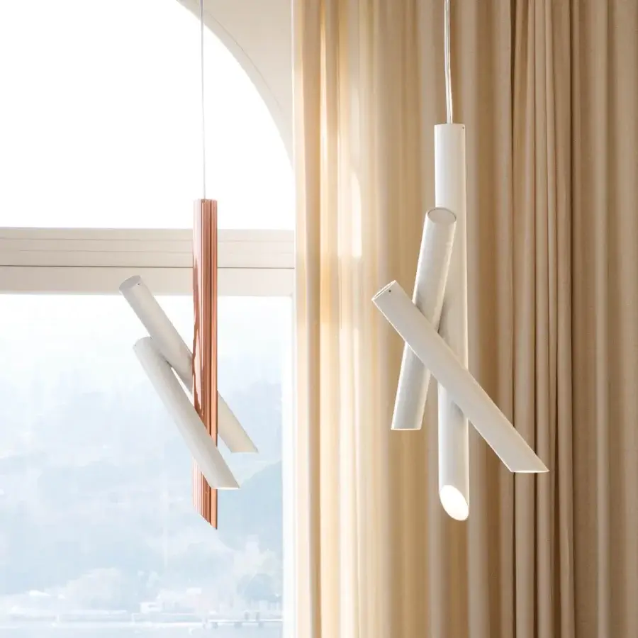 Superior Nemo Tubes suspension lamp with a copper central cylinder and white matte cylindrical extensions crafted in aluminum