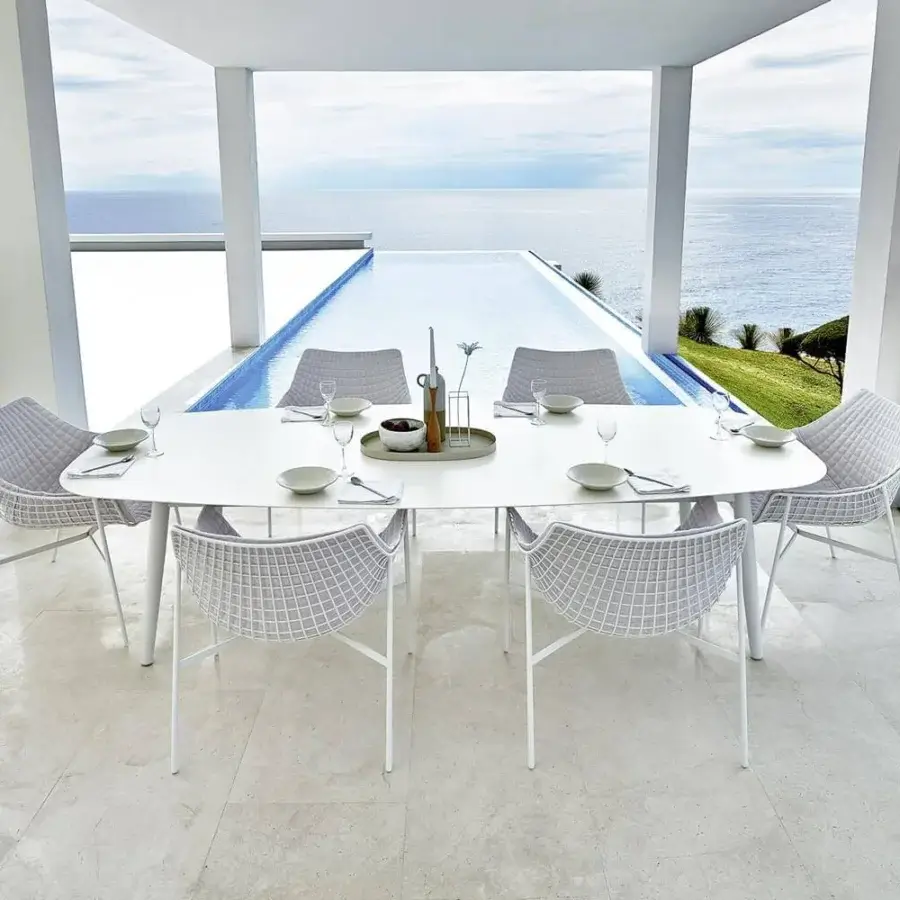 Stylish Varaschin Summer Set lounge chair with powder-coated steel grid structure and bright white finish