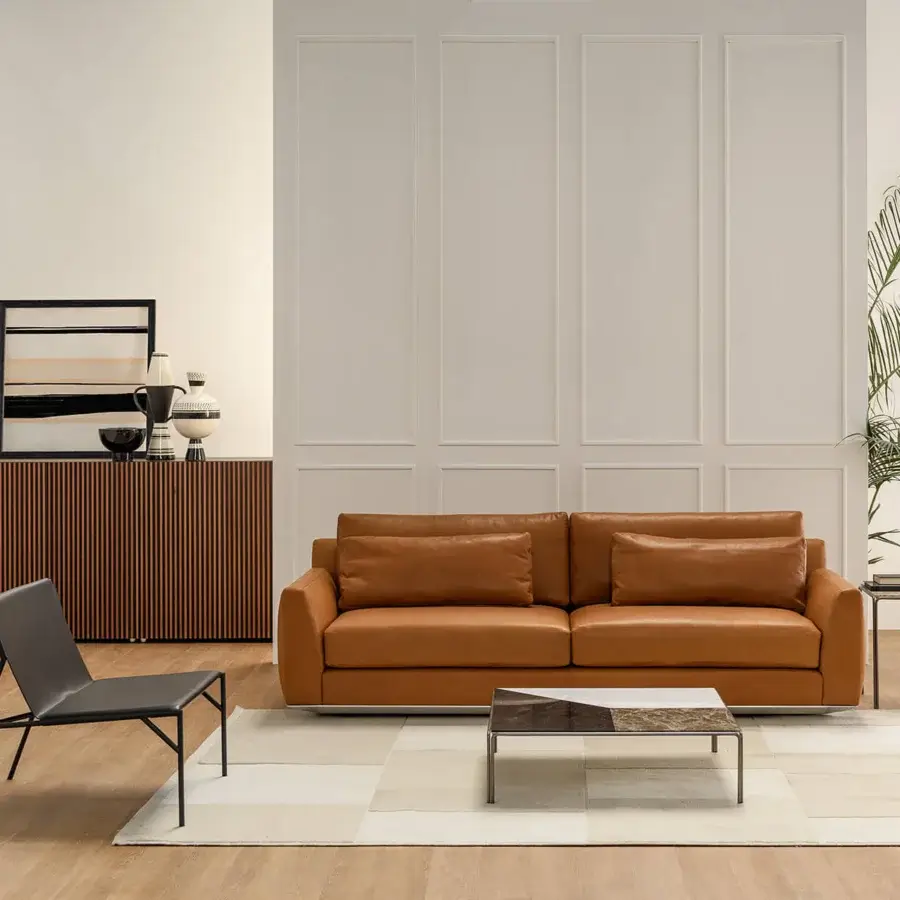 Superior Horm Leon sideboard crafted in wood with a matte varnish exhibiting vertical grain and a handle-less facade