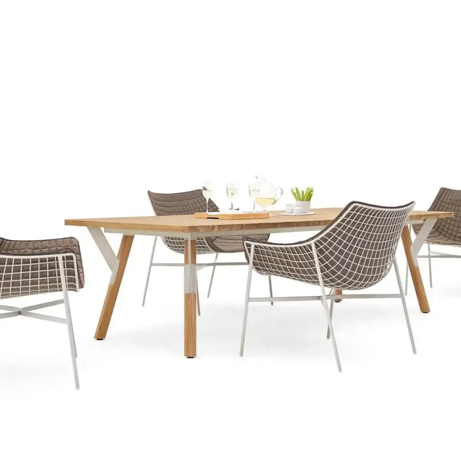 Superior Varaschin Summer Set lounge chair with a powder-coated steel grid structure and checkered textile upholstery