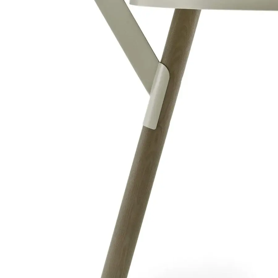 Elegant Varaschin Link table with light brown teak wood and matte light gray powder-coated aluminum bracket construction