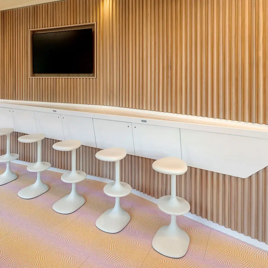 Superior Casamania Kant stool crafted in recyclable reinforced polypropylene with organic curved lines and a smooth finish