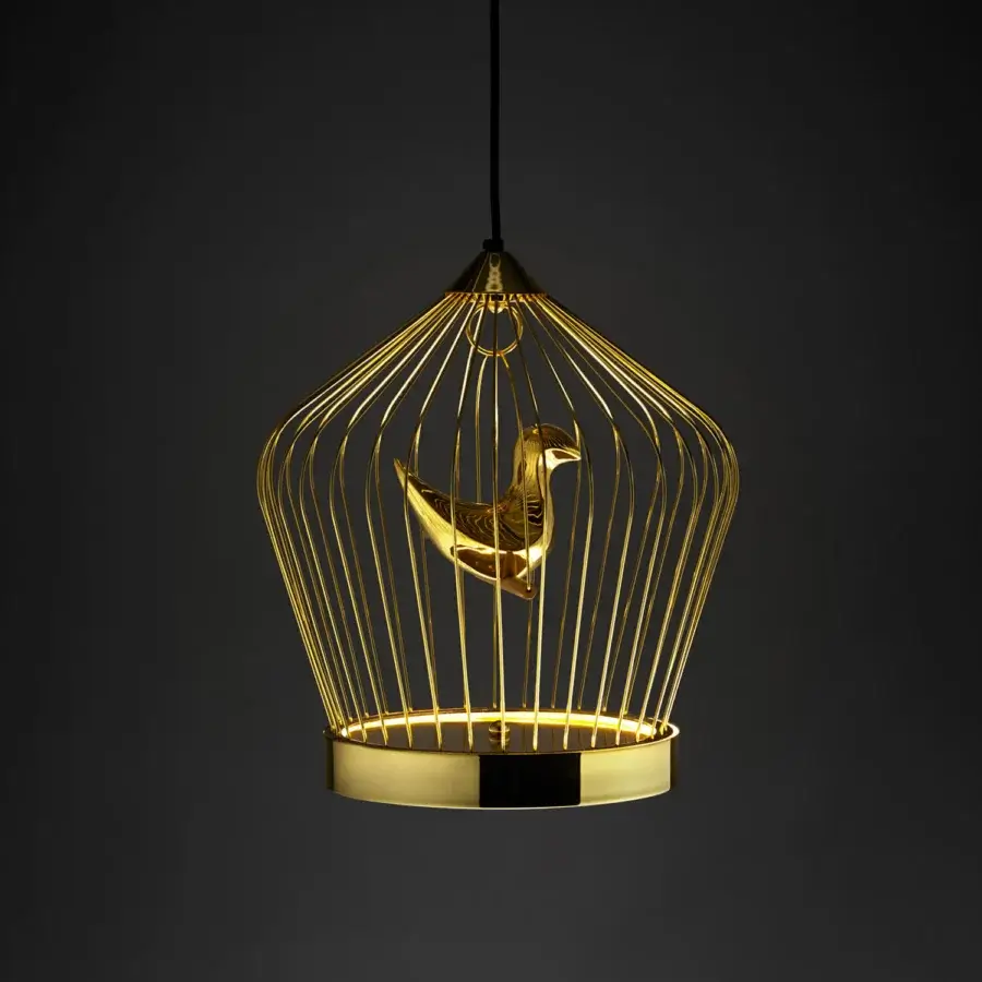 Exquisite Casamania Twee T suspension lamp with a 24 carat gold-plated metal rod cage and hand-decorated ceramic bird within