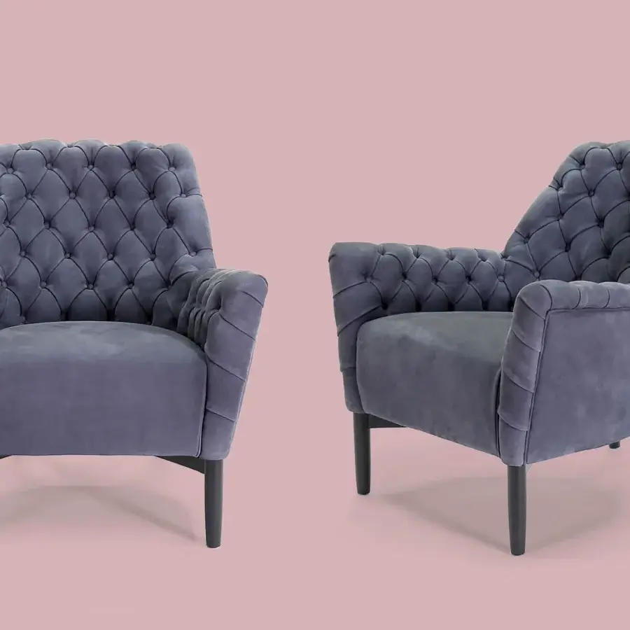 Meticulous Borzalino Eve Capitonnè lounge chair with dark gray textile upholstery and lacquered Canaletto walnut wood base