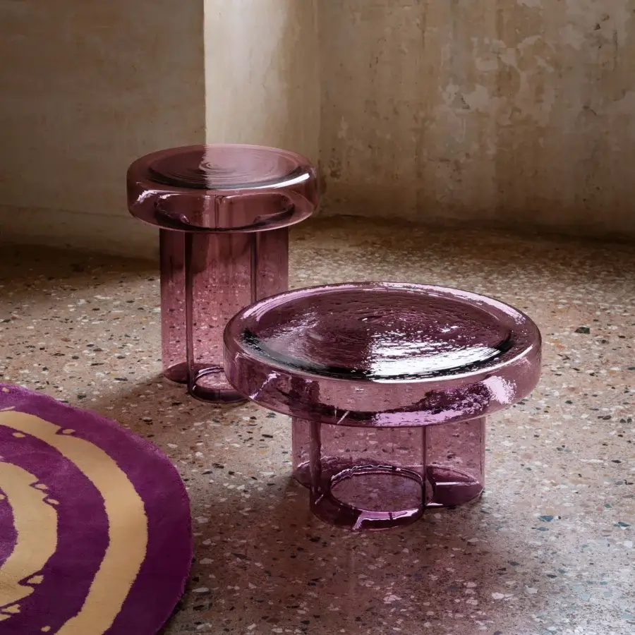 Captivating Miniforms Soda coffee table crafted in Murano blown-glass exhibiting amethyst tonal variations with a glossy finish