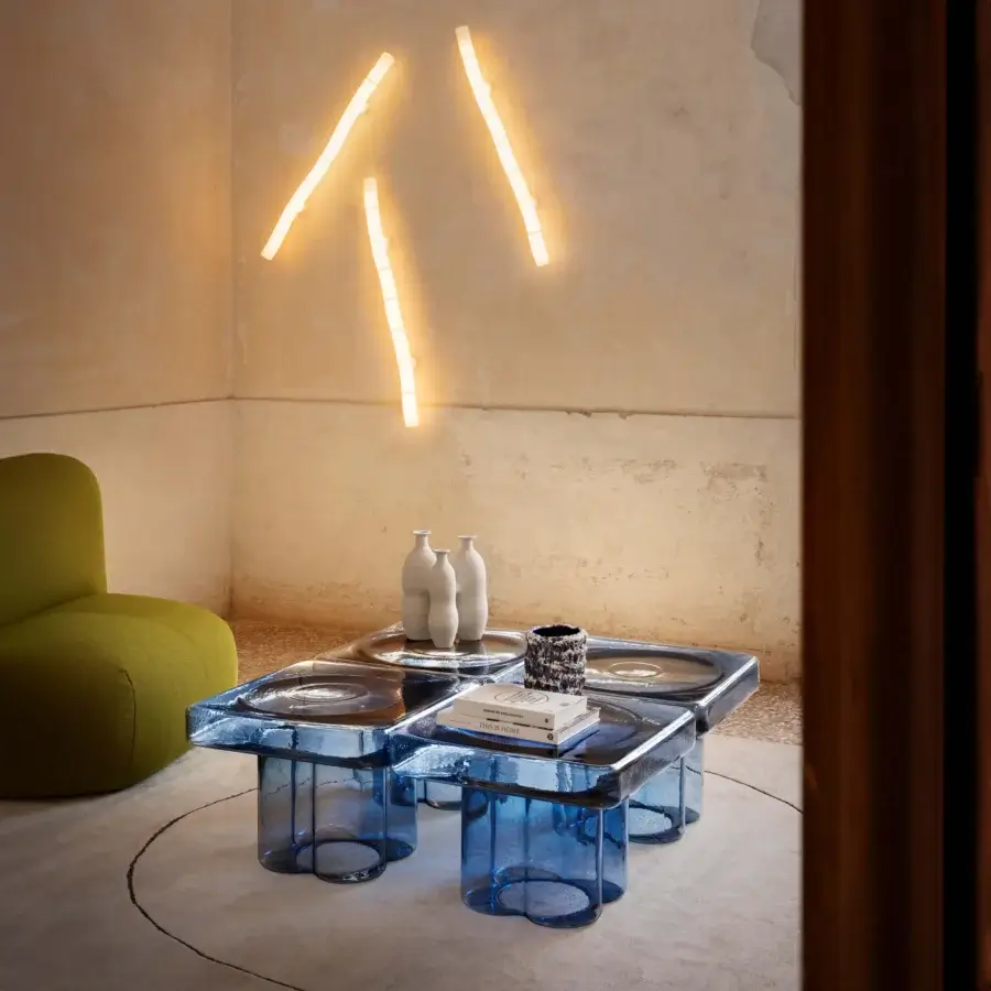 Exclusive Miniforms Soda coffee table in cool-toned blue Murano blown-glass with a hammered surface and clover-like legs