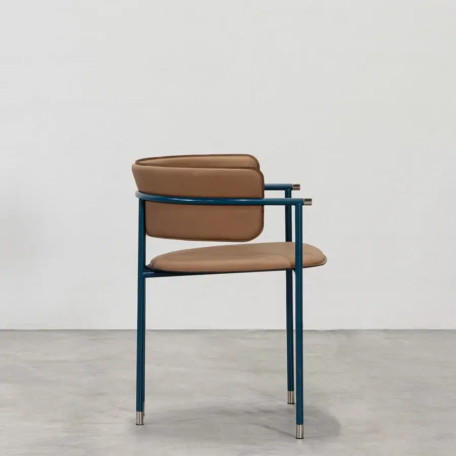 Elegant Cierre1972 Mac armchair in supple brown leather with a dark blue metal frame crafted in Italy